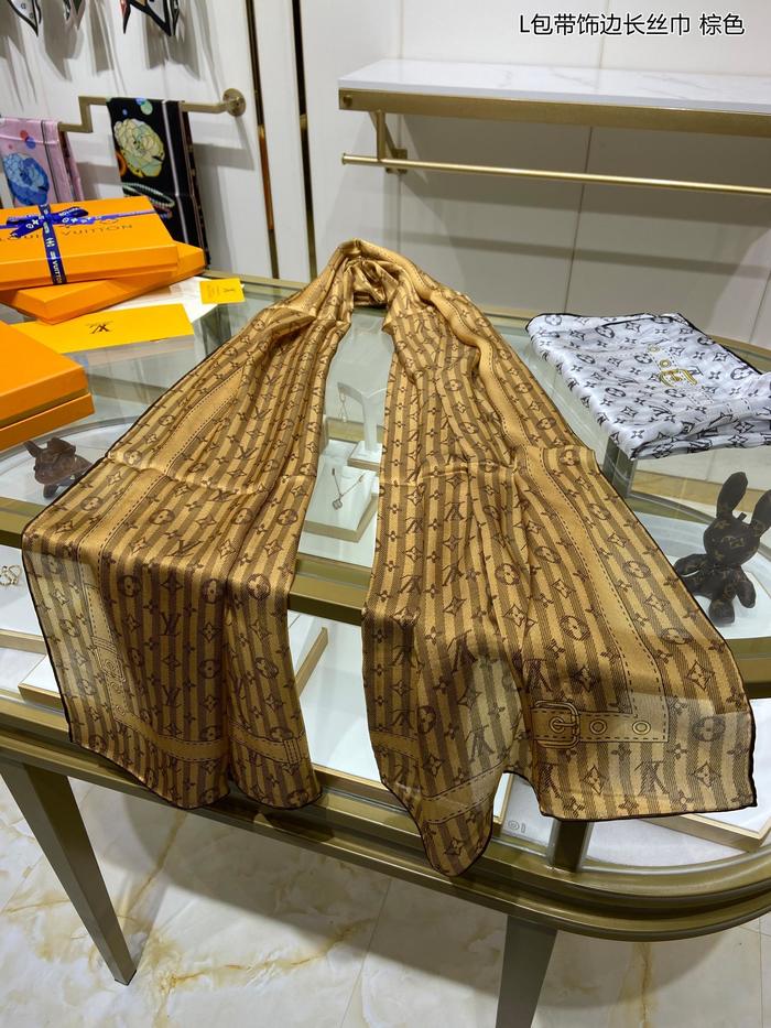 Louis Vuitton Scarf LVS00024